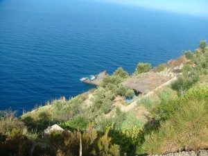 Ischia panorama scoglio - www.scuoladirespiro.org